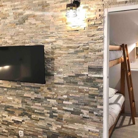 Grand studio cabine 30 m² centre ville, refait à neuf pour vous ! Climatisé La Grande-Motte Exterior foto